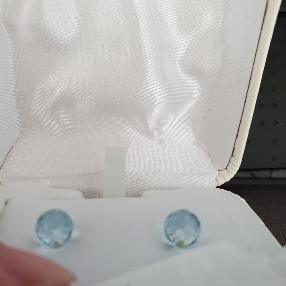 GORGEOUS Swiss Blue Topaz Facet Cut Ball Earrings - Picture 10 of 10